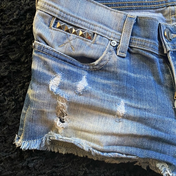 Denimocracy Studded Frayed Jean Shorts - Picture 3 of 6
